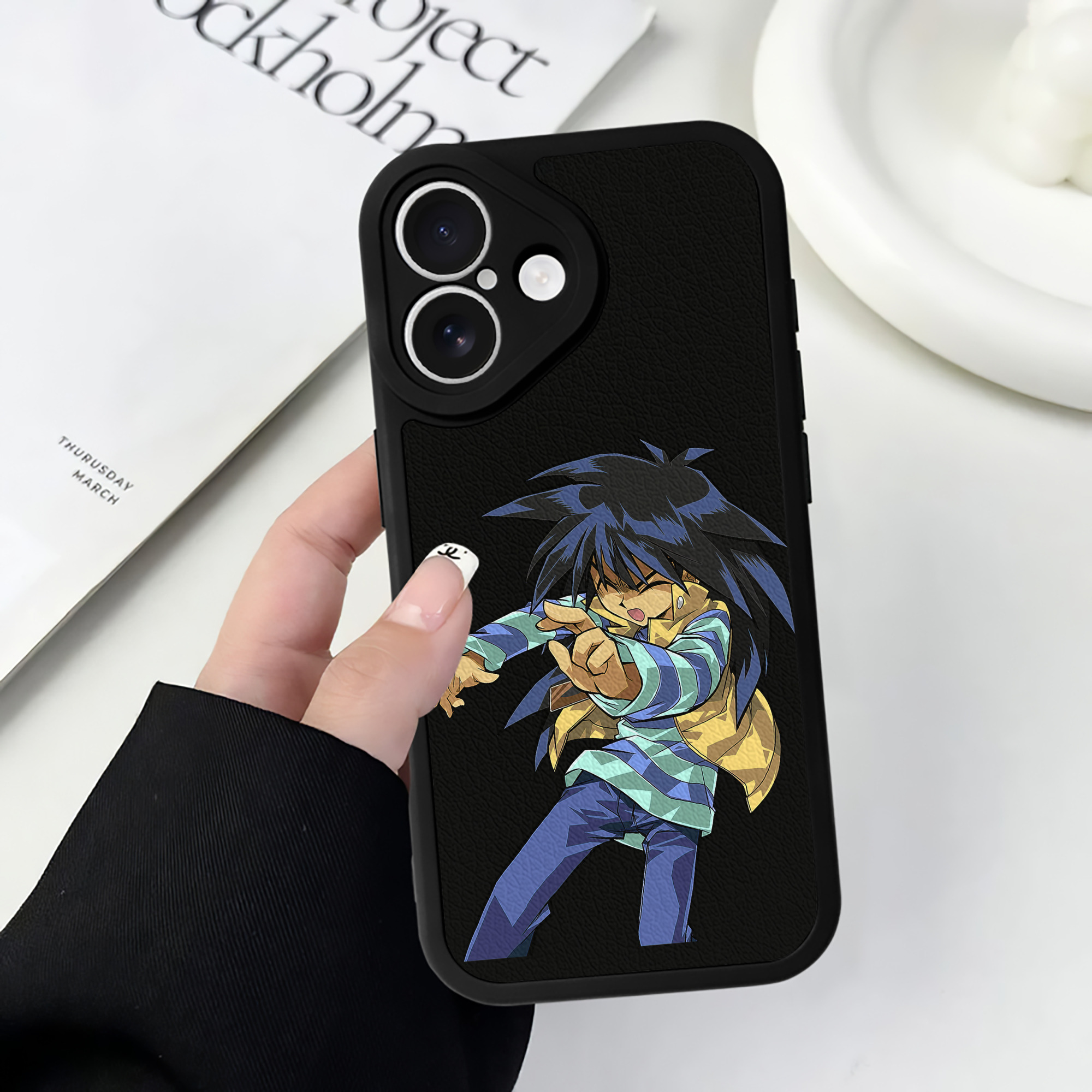 （画像用） 遊☆戯☆王 Yu-Gi-Oh! 【iPhone 16シリーズ対応】シリコンスマホケース（レザー調） 材質：シリコン